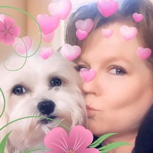 Meet your Posher, Dana